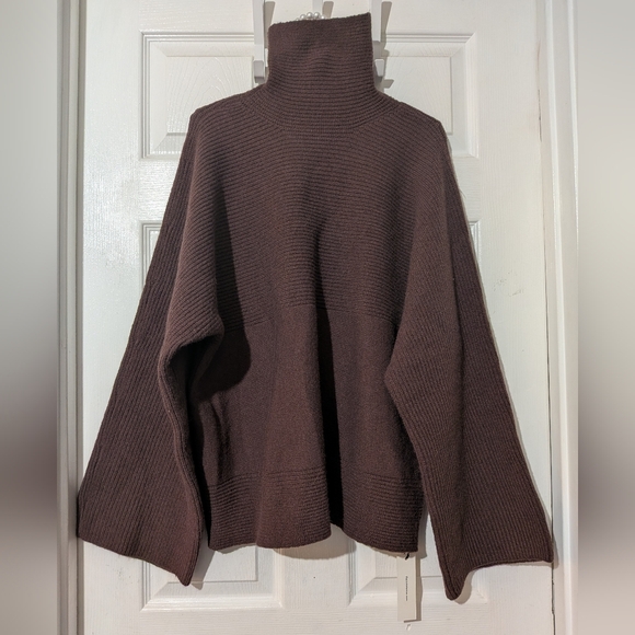 Commense Turtleneck Knit Top and Maxi Skirt Set - Picture 7 of 16